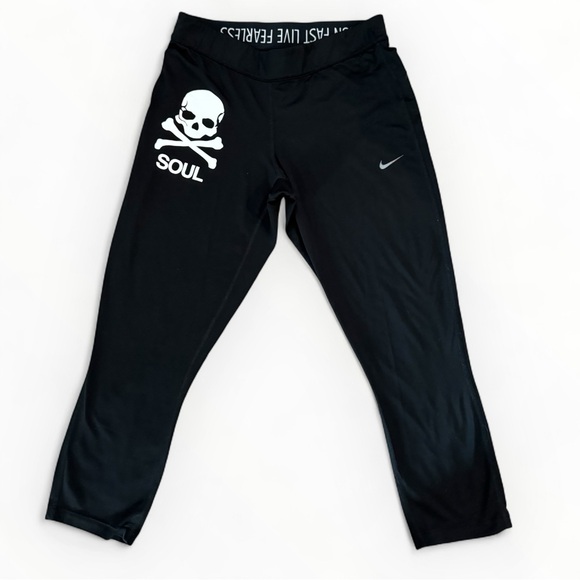 Nike x SoulCycle Skull Dri-FIT Cropped Leggings Black White Medium Run Fast - Picture 1 of 6